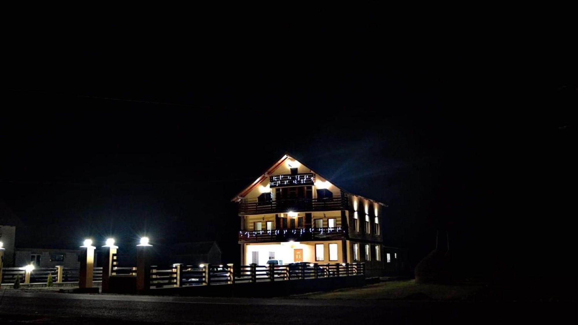 Hotel Casa Vadeanu Syhot Marmaroski Zewnętrze zdjęcie