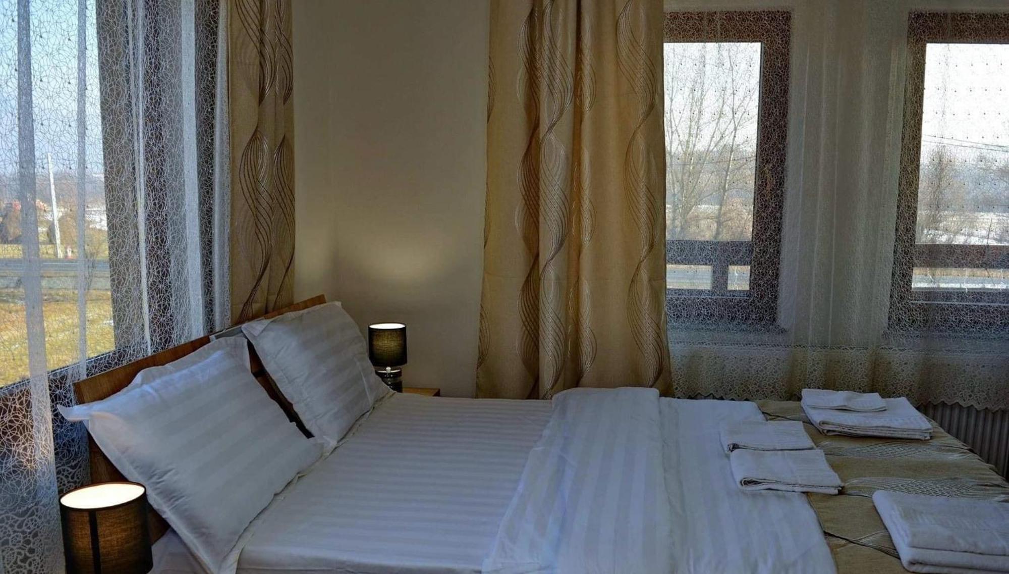 Hotel Casa Vadeanu Syhot Marmaroski Zewnętrze zdjęcie